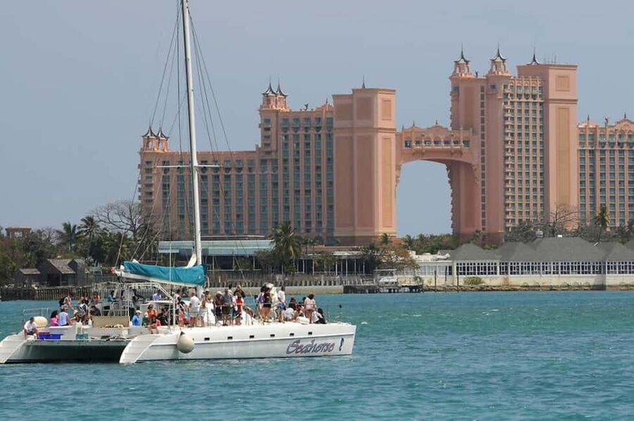 Nassau: Catamaran Sail and Snorkel Tour - Meeting at Paradise Island Ferry Terminal