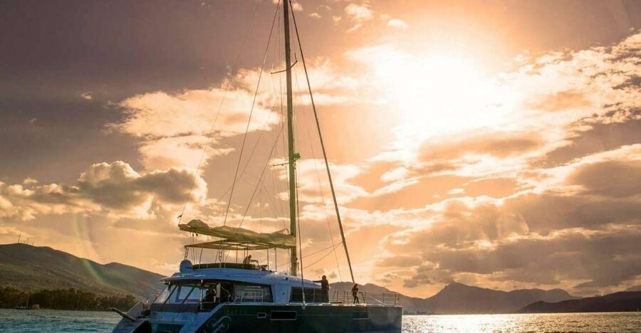 Naxos: Catamaran Cruise with Lunch & Drinks - Five things to know before booking