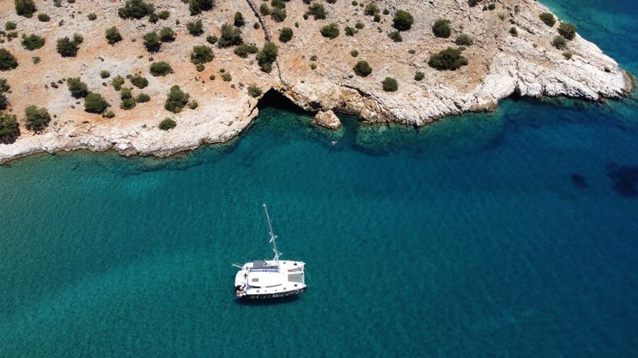 Naxos: Catamaran Cruise with Lunch & Drinks - How the weather can change your day