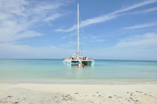 Negril Highlights Catamaran Cruise With Stop At Margaritaville - The Margaritaville stop and beach time