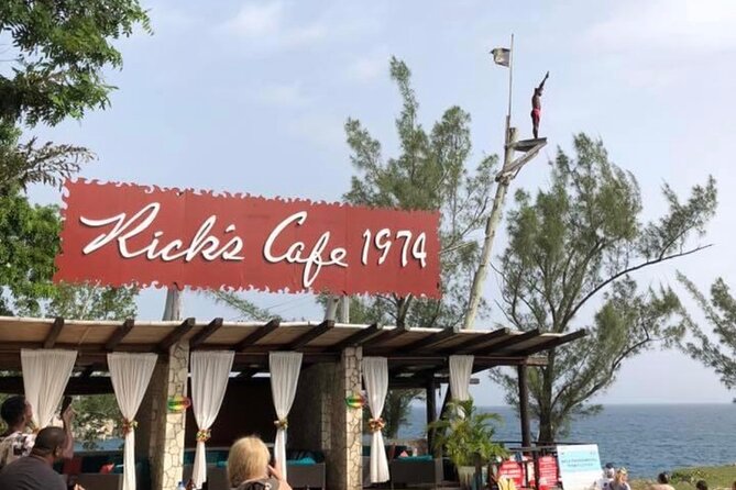 Negril PRIVATE CHARTER Catamaran (rate for 21 persons) - Why a private charter changes the experience