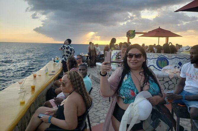 Negril Seven Mile beach, Catamaran Cruise ,Parasailing,with Sunset at Ricks Cafe - Key points to know before booking
