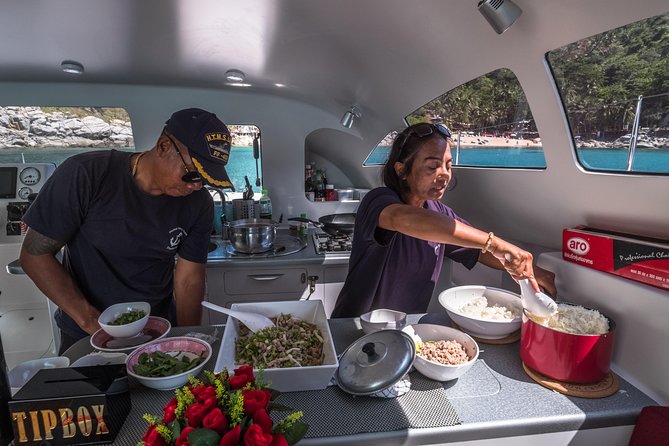 New Power catamaran for Phang Nga and Phi Phi island excursions - The Phi Phi plan starts early at Monkey Beach