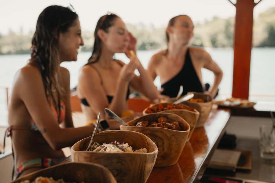 Nusa Lembongan: 4-in-1 Half-Day Catamaran Snorkeling Cruise - Who should book this experience?