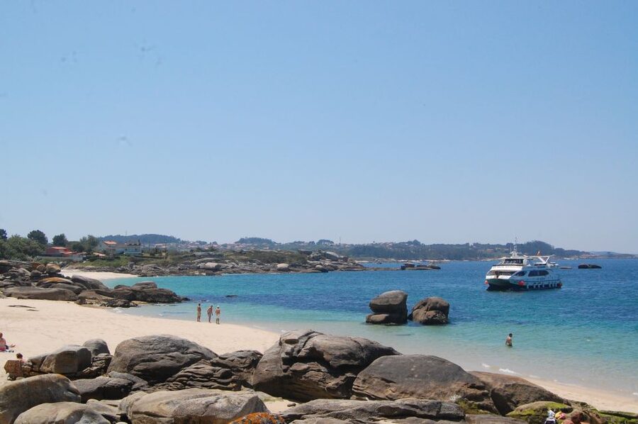 O Grove: Ría de Arousa Catamaran Tour with Seafood Lunch - Setting out from Estación Marítima de O Grove