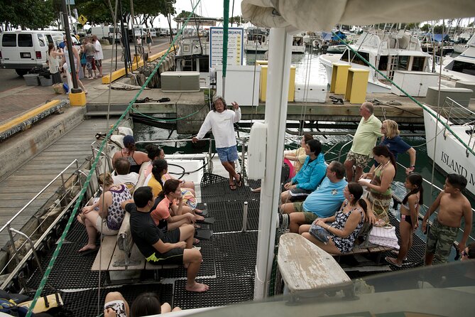 Oahu Catamaran Waikiki Sunset on 40 Foot Catamaran: Food and BYOB - Practical booking advice for weather and timing