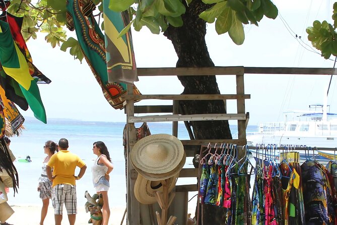 Ocho Rios Catamaran: Dunn's River Falls, Snorkeling & Open Bar - Dunn’s River Falls and the 900-Foot Climb