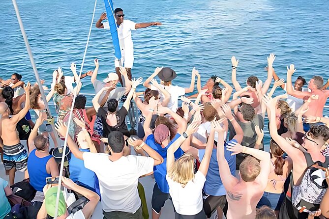 Ocho Rios Catamaran: Dunn's River Falls, Snorkeling & Open Bar - The Return Sail: Music and an Open Bar