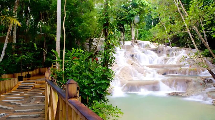 Ocho Rios Catamaran: Dunn's River, Snorkeling & Open Bar - Key details to know before you book