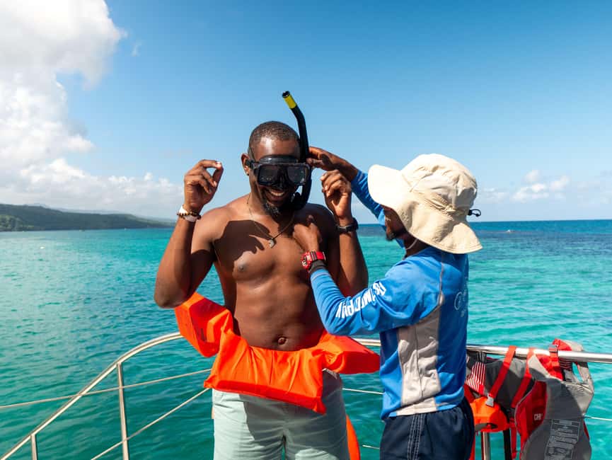 Ocho Rios: Catamaran Sail & Snorkel + Dunn's River Climb - Sailing out from Ocho Rios