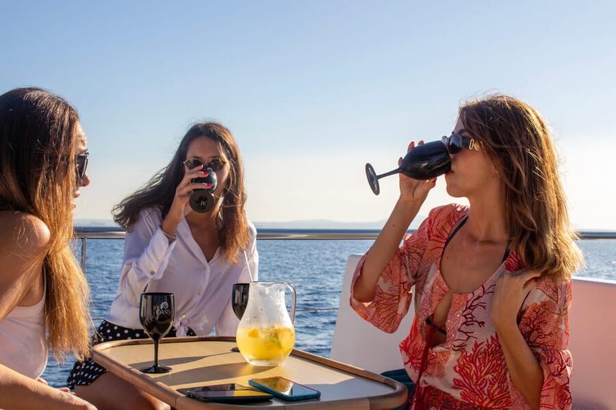 Palma: Cueva Verde and Cala Vella Catamaran Cruise with BBQ - How the $109 price holds up