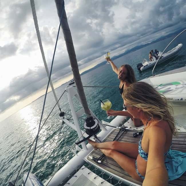 Palma de Mallorca: Deluxe Catamaran Sailing Tour with Meal - Cala Vella: the reason to pack your swimsuit