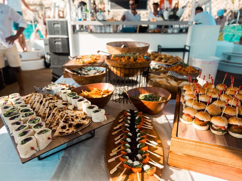 Palma de Mallorca: Half-Day Catamaran Tour with Buffet Meal - Should you book it?