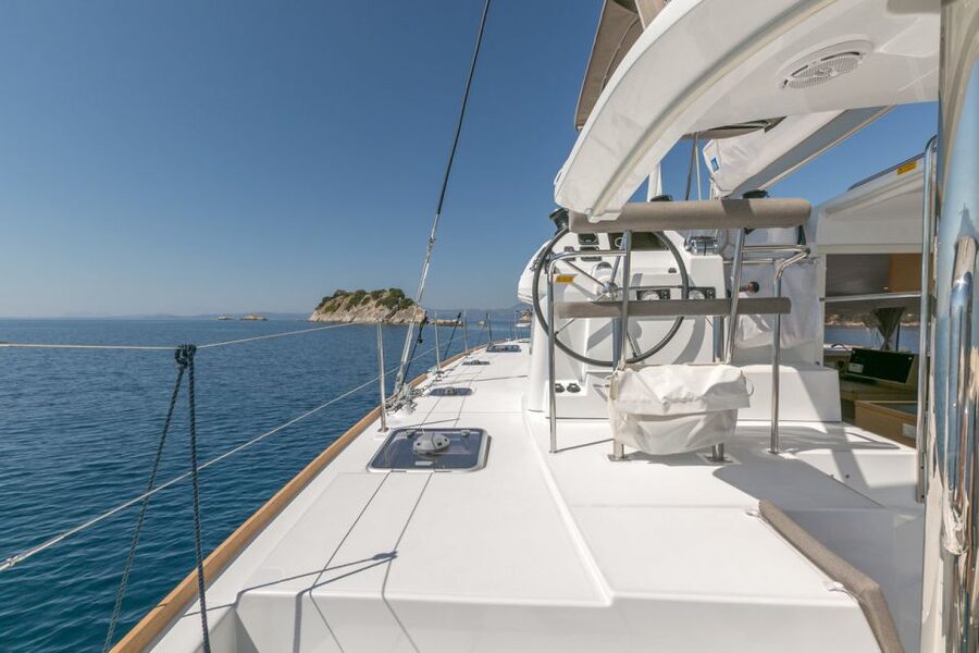 Paros: Private Catamaran Cruise with Lunch, Drinks & SUP - A relaxed rhythm of sailing, swimming, and snacks