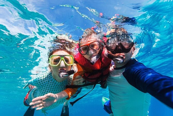 Party Boat Catamaran with Snorkeling from Punta Cana - The boat-switch problem