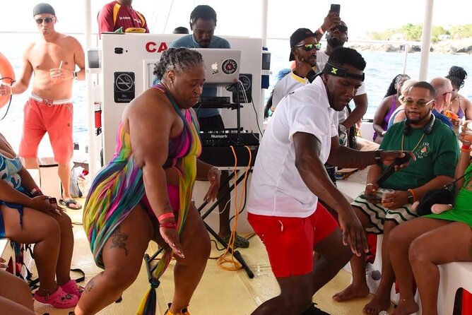 Party Catamaran: OpenBar, Music, Negril Beach, Caves, Snorkeling - The return trip can be the weakest link