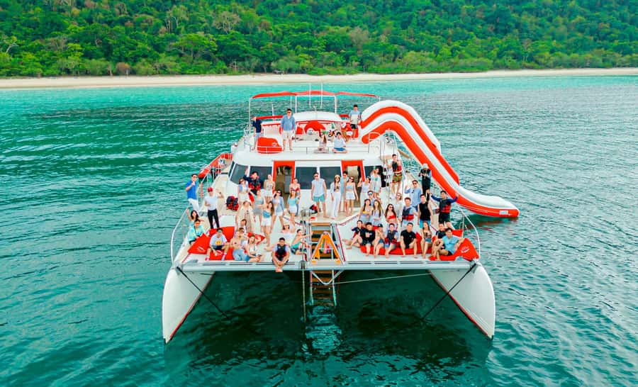 Pattaya: 2 Islands one day trip on Catamaran with Lunch - From Pattaya hotel to Ocean Marina Yacht Club