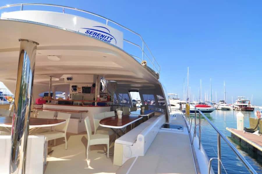 Pattaya: 3 Islands Catamaran Tour with Buffet Lunch - Koh Ped adds monkeys and a shrine