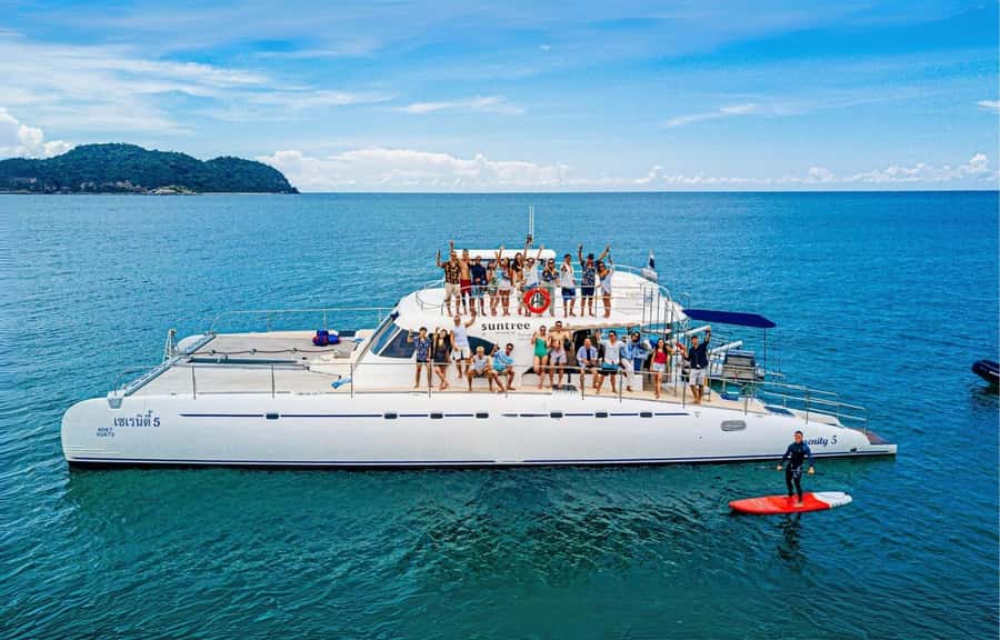 Pattaya: 3 Islands Day Tour on Catamaran with Buffet Lunch - Koh Rin: snorkeling and water play