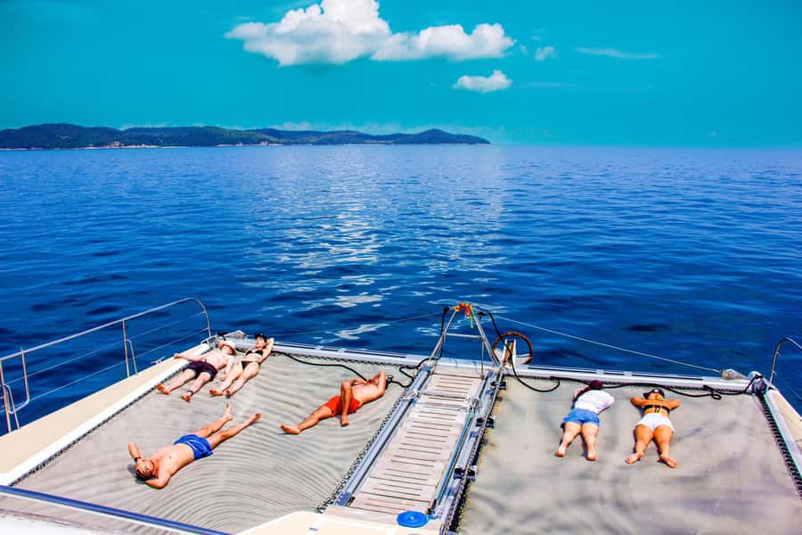 Pattaya: Exclusive 3-Island Catamaran Tour with Buffet Lunch - Koh Rin: the strongest snorkeling stop
