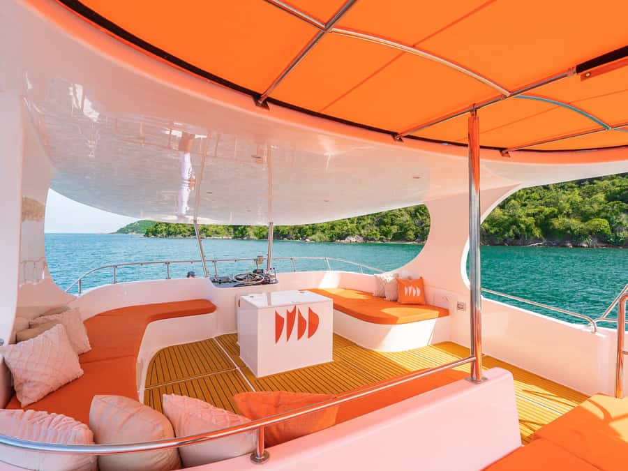 Pattaya: Private Luxury Catamaran Island Discoveries - Choosing between the half-day routes