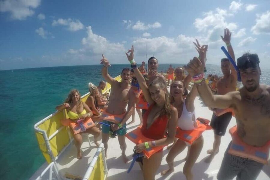 PDC: Isla Mujeres Catamaran Tour with Snorkeling - Lunch at the beachfront restaurant