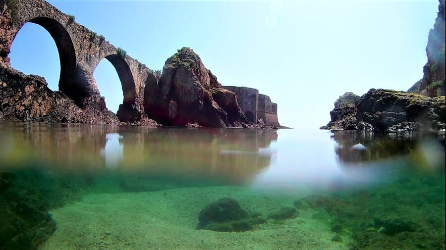 Peniche: Berlengas Island Catamaran Tour + Snorkeling - Weather, sea conditions, and cancellations
