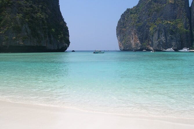 Phi Phi & Bamboo Islands Escape by Luxury Catamaran - Pickup, timing, and the location question