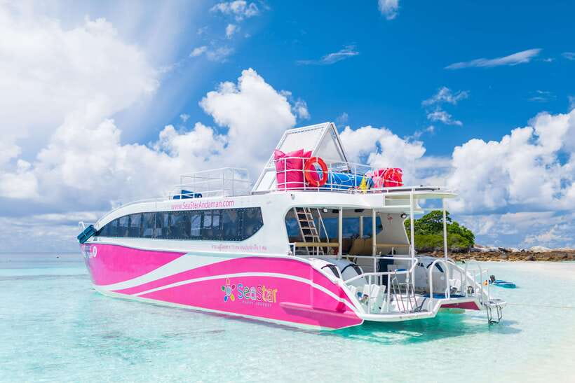 Phi Phi Highlight: Full-Day Island by Speedboat or Catamaran - Snorkeling, swimming, and Khai Islands
