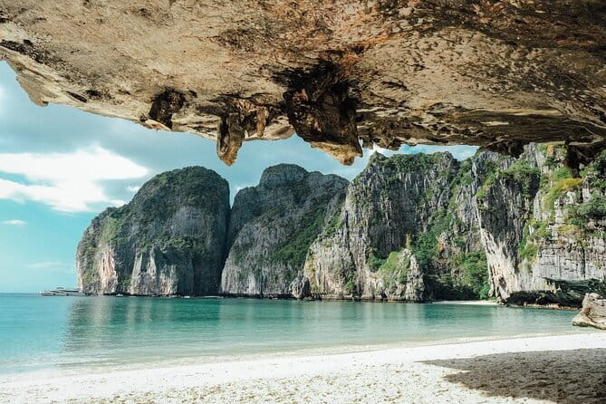 Phi Phi Islands and Khai Island by Premium Speed Catamaran - Phi Phi Don combines lunch, shops, and snorkeling