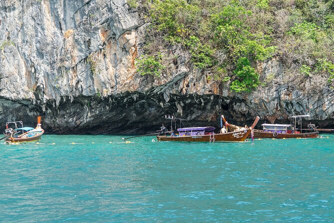 Phi Phi - Khai/Bamboo Islands Tour with Lunch by Speed Catamaran - One hour at Maya Bay