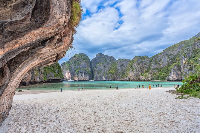 Phi Phi, Maya, Khai and Pileh Day Trip by Speed Catamaran From Phuket - Maya Bay: famous, beautiful, and busy
