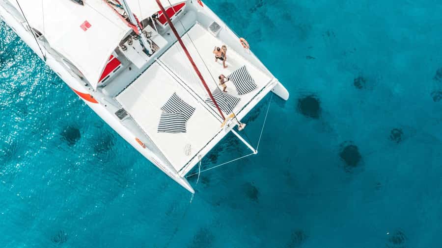 Phuket : Coral Island & Racha Island by Catamaran Tour - Group size, language, and comfort