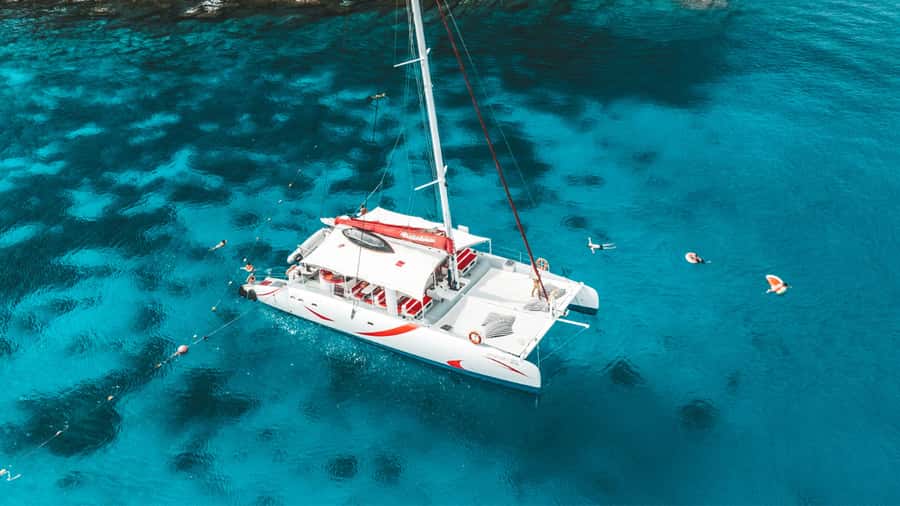 Phuket : Coral Island & Racha Island by Catamaran Tour - Why the catamaran can be better than a speedboat