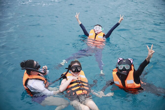 Phuket: Islands Hopping Catamaran Tour with Foam Party - Transfers, meeting point, and group size