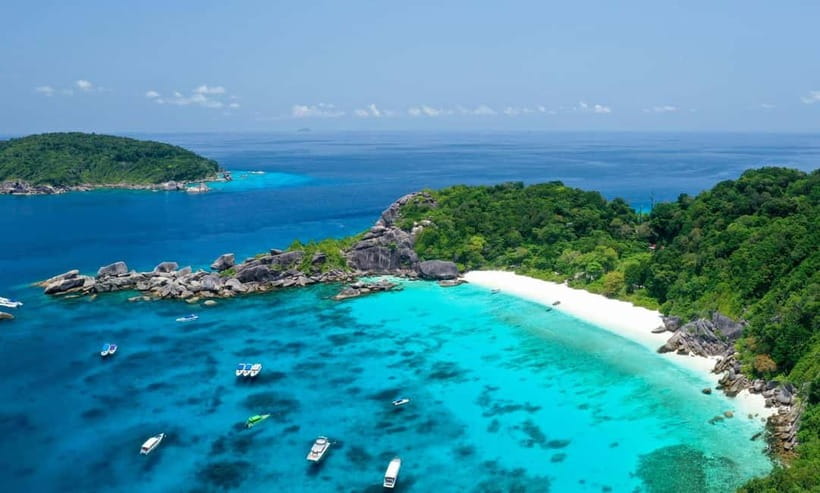 Phuket : Lazy Similan Islands by Catamaran with lunch - Island No. 8 and the view from Sailing Rock