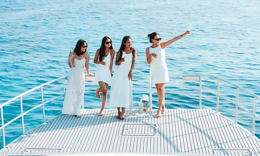 Phuket:Phi Phi, Bamboo, Maiton, Maya Speed Catamaran Tour - Bamboo Island gives you the first taste of paradise