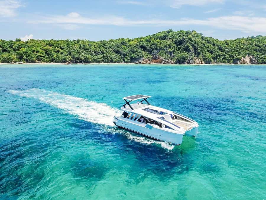 Phuket: Phi Phi & Maithon Island Day Trip by Power Catamaran - The 12-hour plan from Phuket to the islands