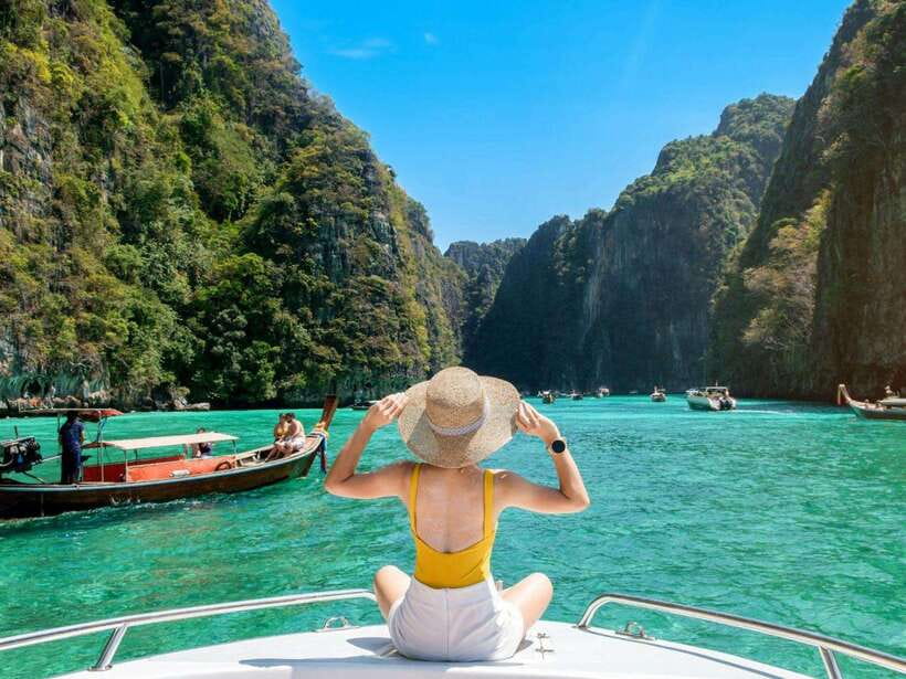 Phuket: Phi Phi, Maya and Khai Or Bamboo Island by Catamaran - The five details that shape your day