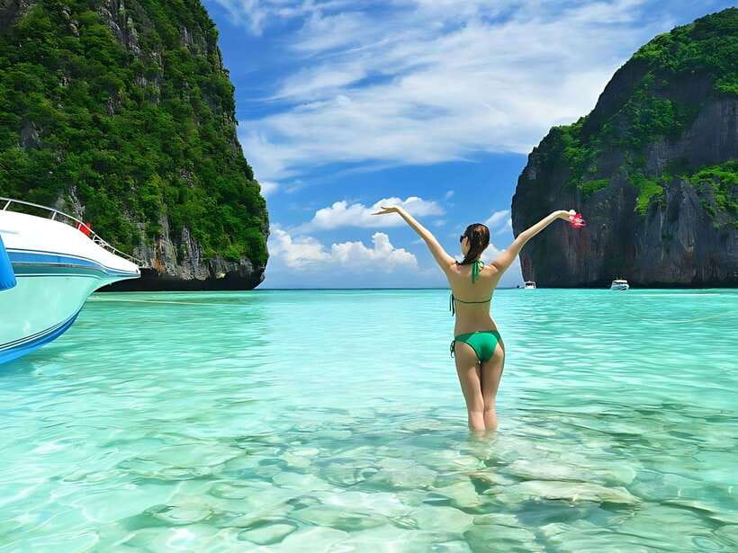 Phuket: Phi Phi, Maya and Khai Or Bamboo Island by Catamaran - Khai or Bamboo Island: your first beach stop