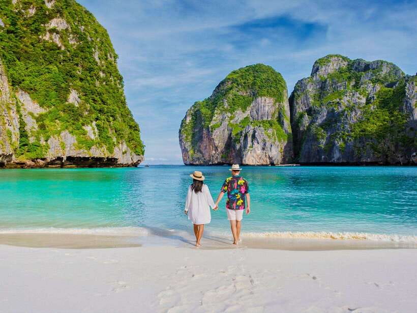 Phuket: Phi Phi, Maya and Khai Or Bamboo Island by Catamaran - The return ride and a long day on the water