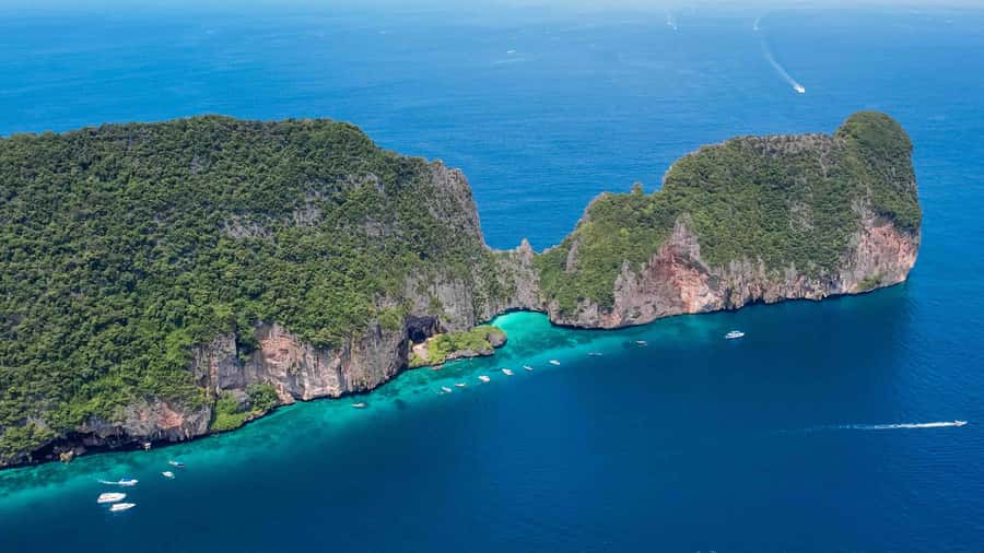 Phuket: Phi Phi, Maya & Bamboo By Premium Speed Catamaran - Snorkeling near Phi Phi Don