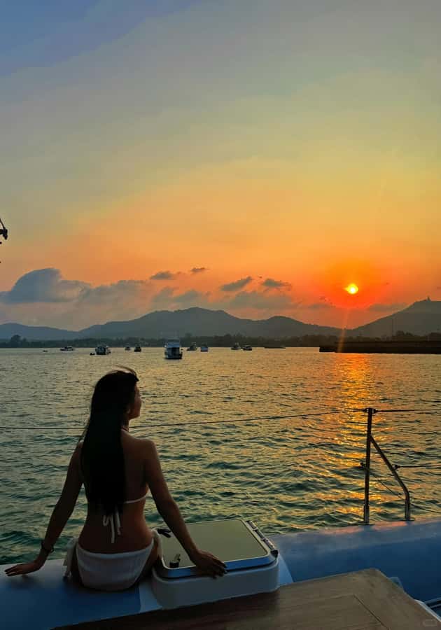 Phuket: Racha and Coral Island Catamaran snorkeling Trip - Promthep Cape at sunset