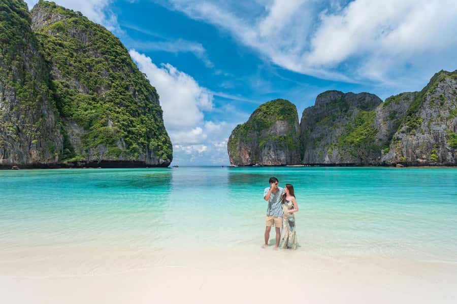Phuket: Ultimate Phi Phi & Maya Bay Speed Catamaran Tour - What the $92 price really buys you