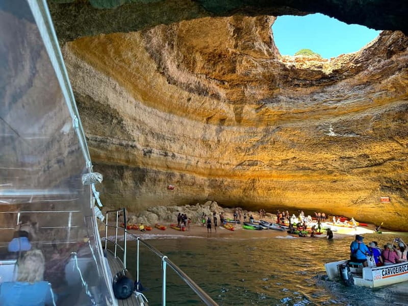 Portimão: Benagil Caves & Golden Coast Eco Catamaran Tour - Comfort for families and mixed-age groups