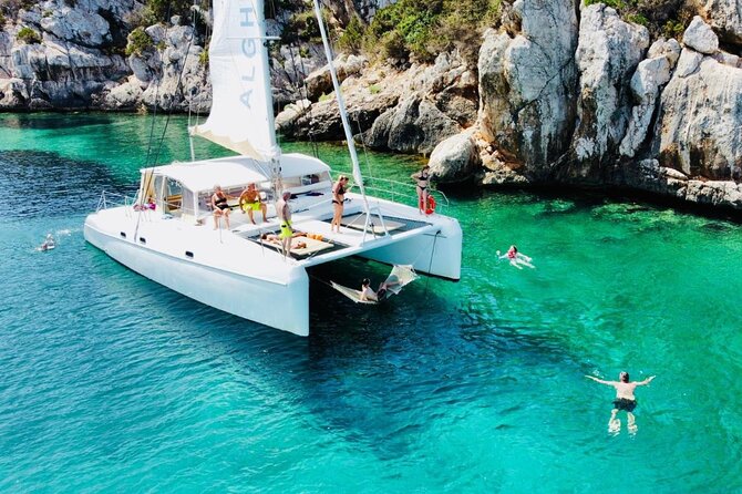 Porto Conte: Half-day catamaran tour with aperitif - Finding the marina without a last-minute scramble