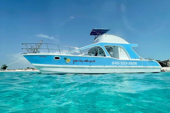 Private 7-Hour Catamaran Tour in Turks and Caicos - Two quiet hours at Half Moon Bay