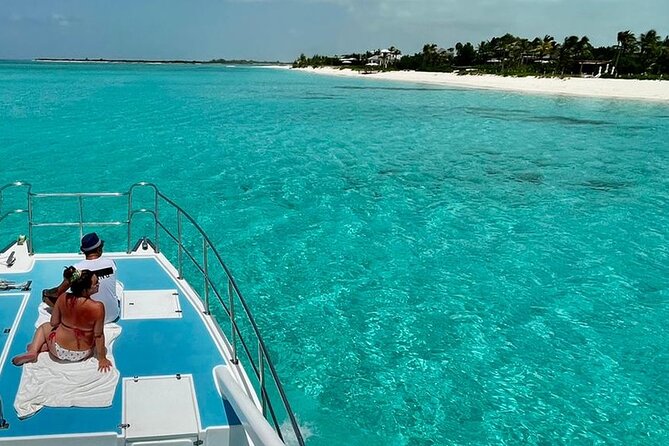 Private 7-Hour Catamaran Tour in Turks and Caicos - Fort George Cay for coral and fish