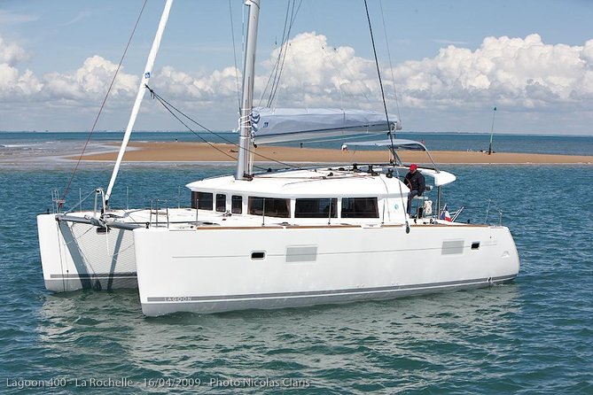 Private Catamaran Boat Tour - Ria Formosa - Leaving Faro Marina on the Lagoon 400