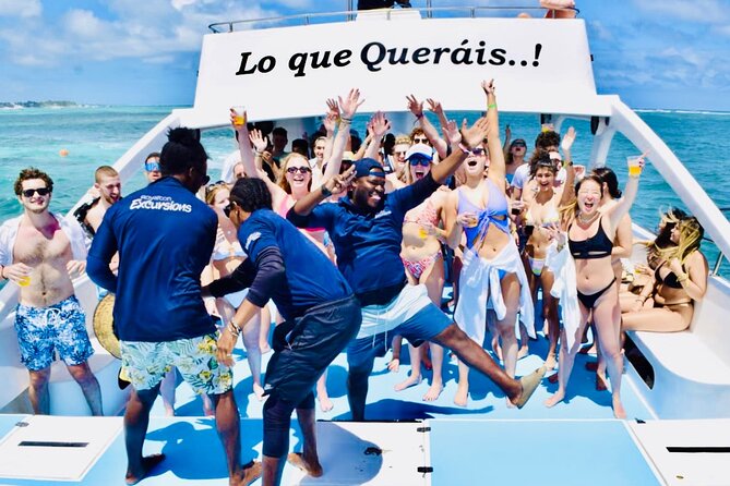 Private Catamaran Cruise with Slide & unlimited drinks - Who should book this catamaran